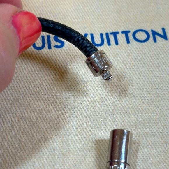 Louis Vuitton Keep It Bracelet Damier Ebene made in Spain 2021 & LV Dustbag - Picture 12 of 17
